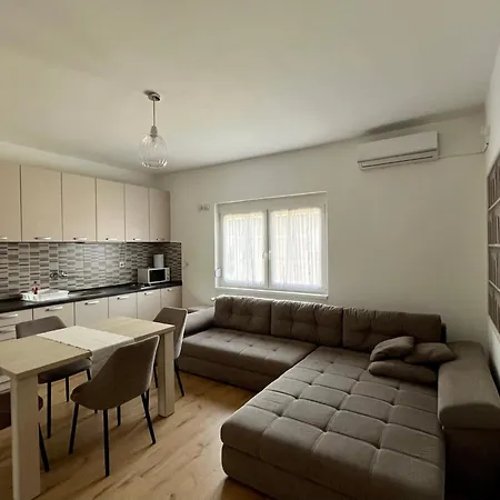 Apartament Petita Garden Siófok